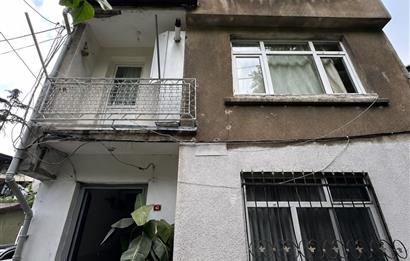 Büyükdere'de Eşyalı 2+1 Kiralık Daire