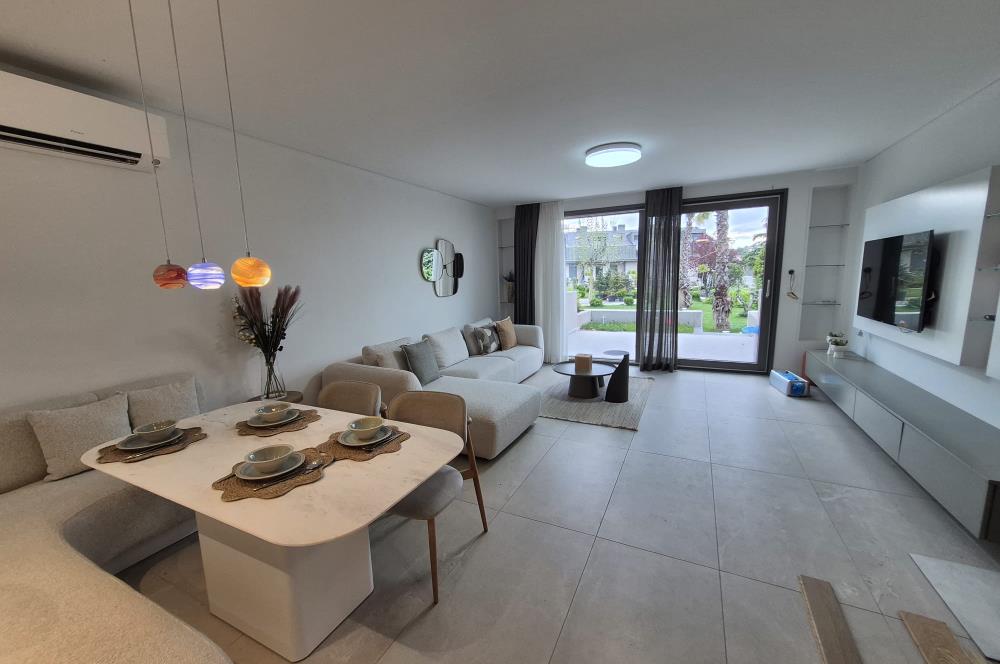 Zekeriyaköy Kuzeybükü'nde Sıfır 4+1 Bahçeli Townhouse