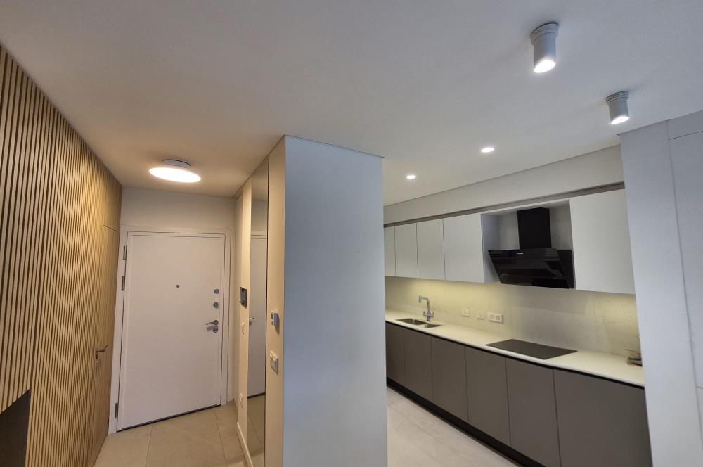 Zekeriyaköy Kuzeybükü'nde Sıfır 4+1 Bahçeli Townhouse