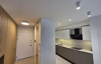Zekeriyaköy Kuzeybükü'nde Sıfır 4+1 Bahçeli Townhouse