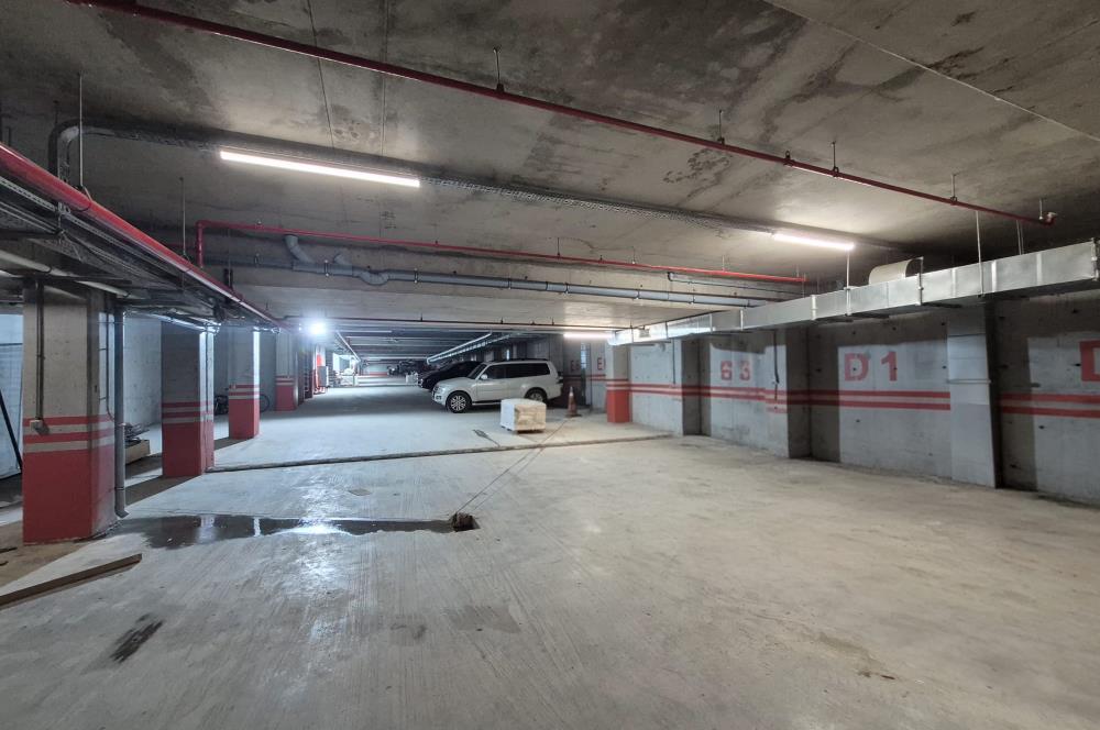 Zekeriyaköy Kuzeybükü'nde Sıfır 4+1 Bahçeli Townhouse