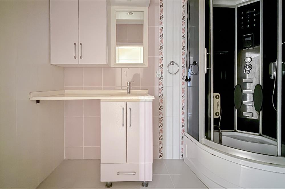 CENTURY21 BAL'DAN PLEVNE MAH.DE GENİŞ 3+1 KİRALIK DAİRE