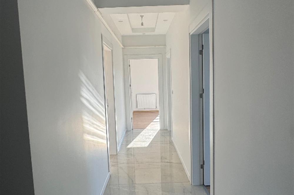 Ergenekon Mahallesinde 3+1 Otoparklı Kiralık Daire