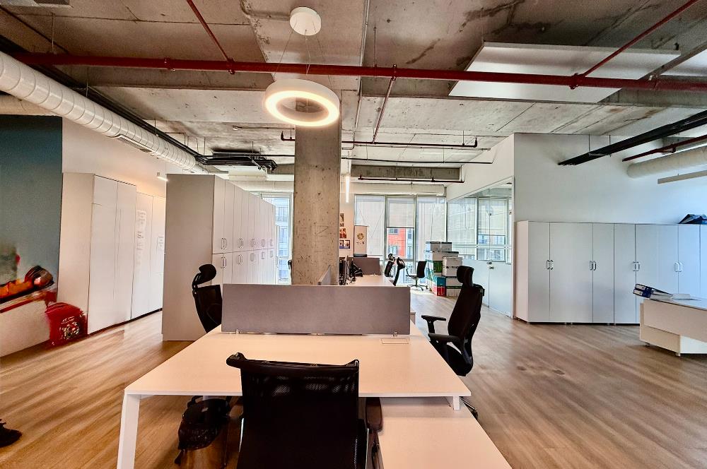Kağıthane Kiralık Ofis Dubleks 630m2+200m2 Teraslı Polat Ofis