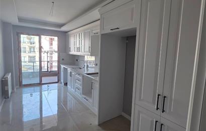 CENTURY 21 ' DEN CUMHURİYET MAHALLESİ'NDE SIFIR 3+1 SATILIK DAİRE!