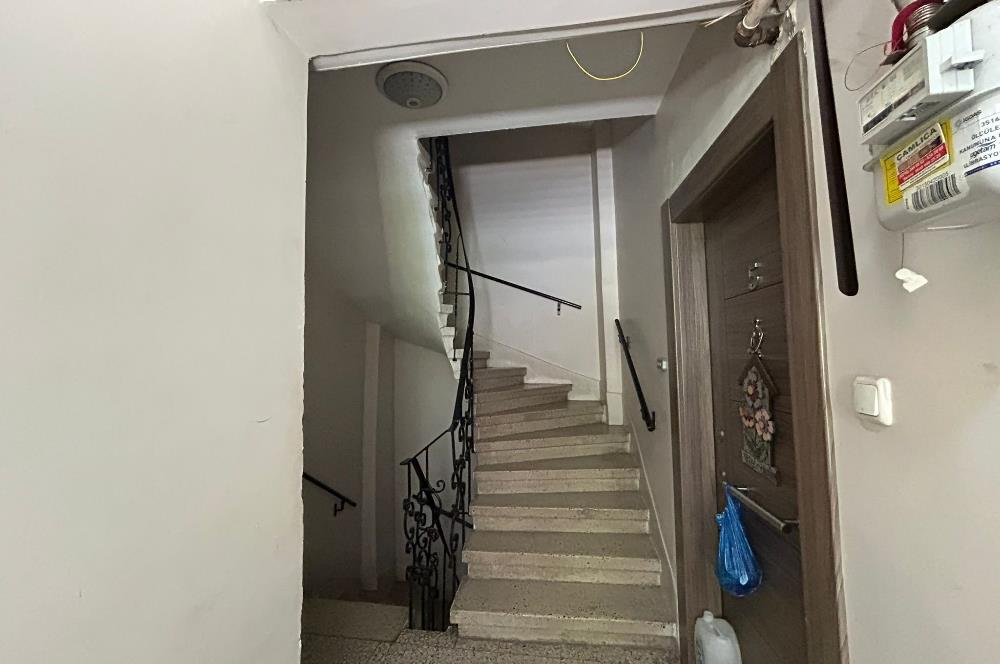 Üsküdar Sultantepe'de Kiralık 2+1 Daire, Balkonlu, Metro Yakını