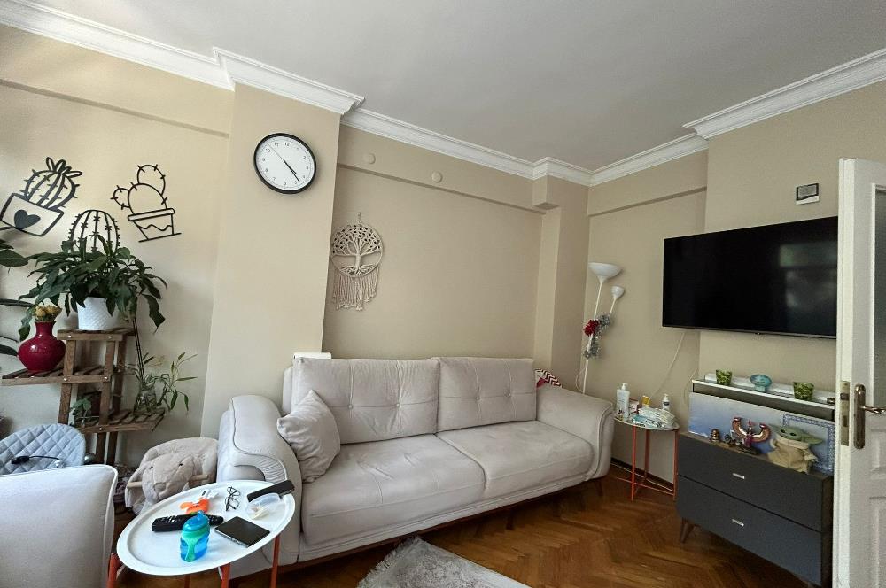 Üsküdar Sultantepe'de Kiralık 2+1 Daire, Balkonlu, Metro Yakını