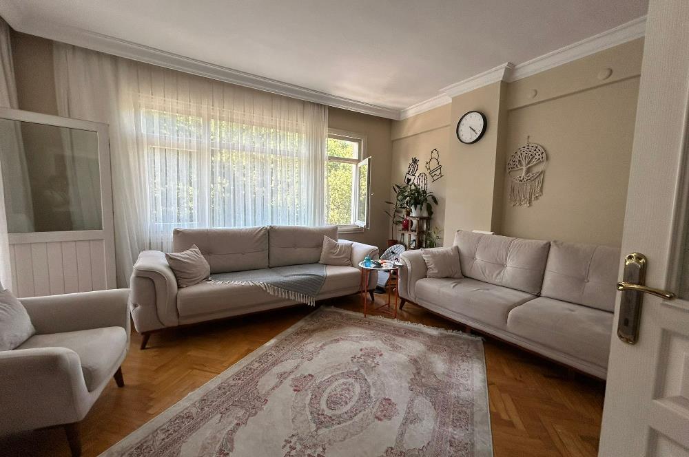 Üsküdar Sultantepe'de Kiralık 2+1 Daire, Balkonlu, Metro Yakını