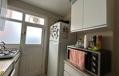 Üsküdar Sultantepe'de Kiralık 2+1 Daire, Balkonlu, Metro Yakını