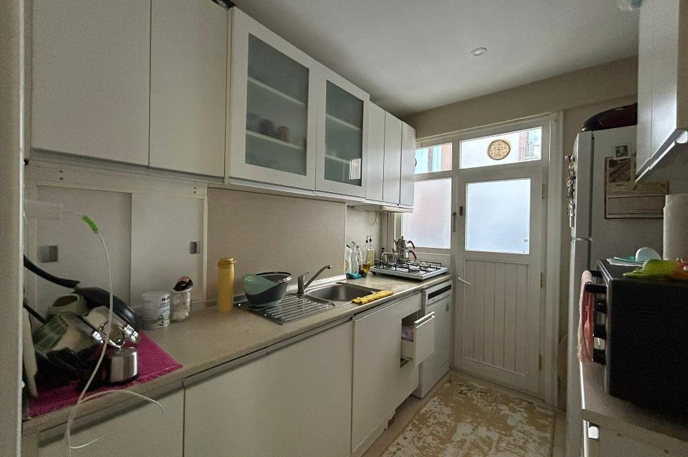 Üsküdar Sultantepe'de Kiralık 2+1 Daire, Balkonlu, Metro Yakını