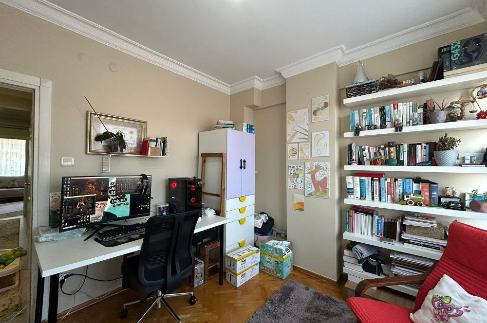Üsküdar Sultantepe'de Kiralık 2+1 Daire, Balkonlu, Metro Yakını