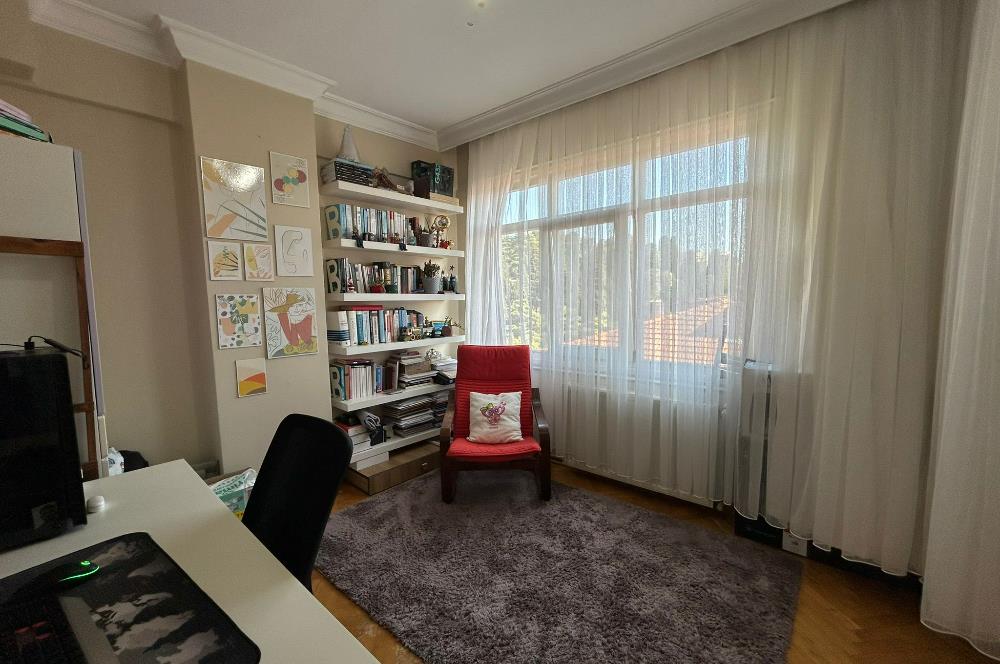 Üsküdar Sultantepe'de Kiralık 2+1 Daire, Balkonlu, Metro Yakını