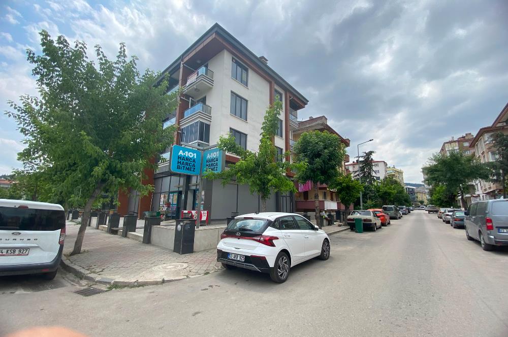 CENTURY 21 PLUS'DAN MERKEZ CUMHURİYETTE 1+1 LÜKS KİRALIK