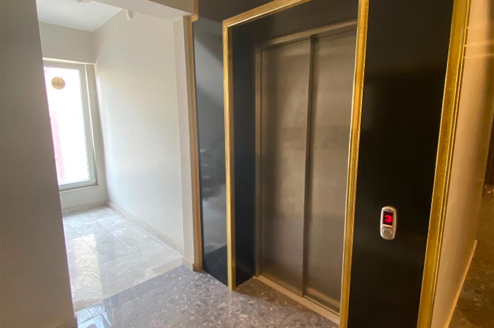 CENTURY 21 PLUS'DAN MERKEZ CUMHURİYETTE 1+1 LÜKS KİRALIK
