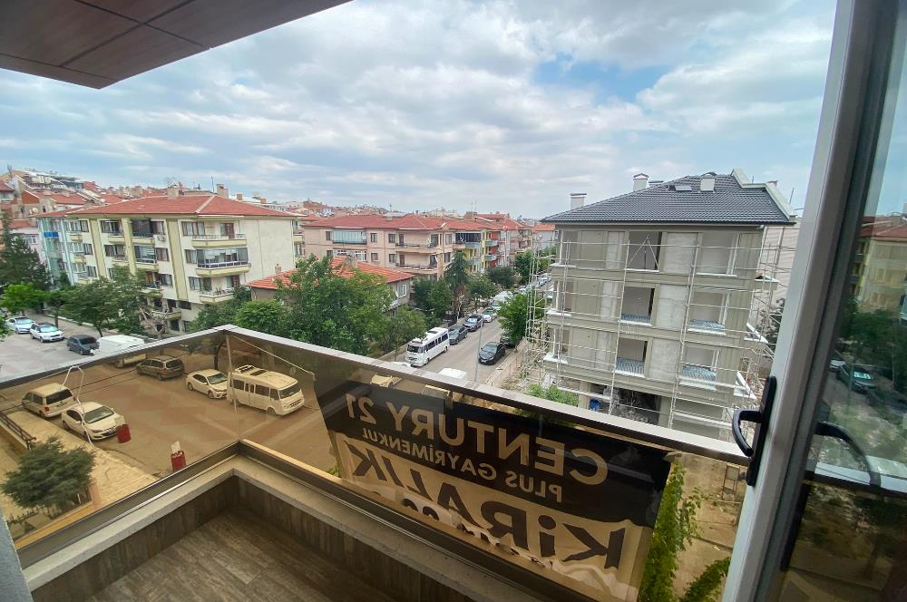 CENTURY 21 PLUS'DAN MERKEZ CUMHURİYETTE 1+1 LÜKS KİRALIK