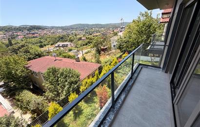 ZEKERİYAKÖY MERKEZE YAKIN YENİ BUTİK SİTEDE SATILIK İKİZ VİLLA