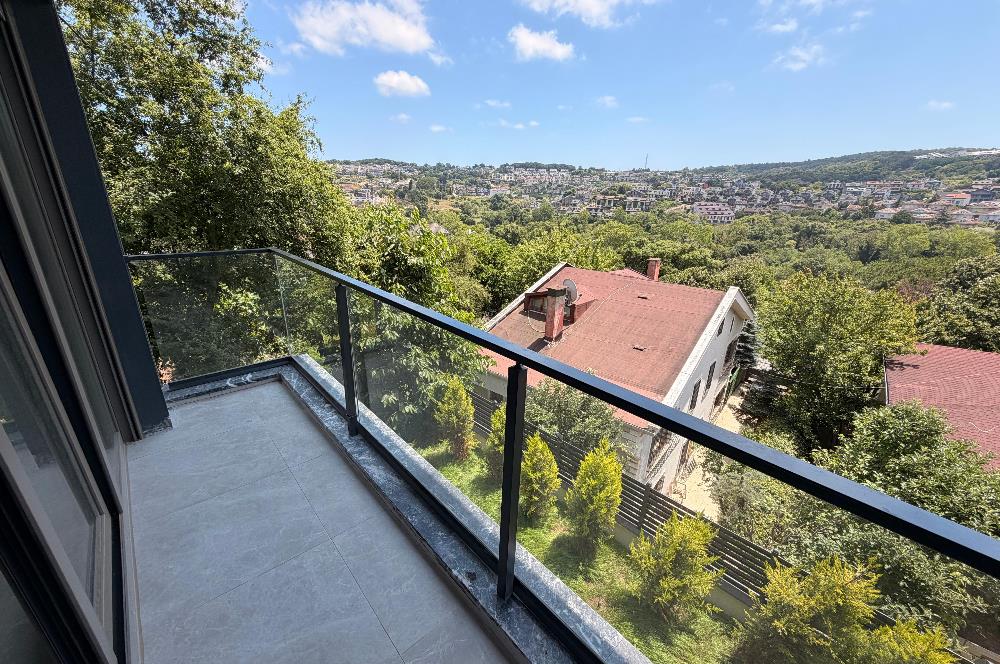 ZEKERİYAKÖY MERKEZE YAKIN YENİ BUTİK SİTEDE SATILIK İKİZ VİLLA