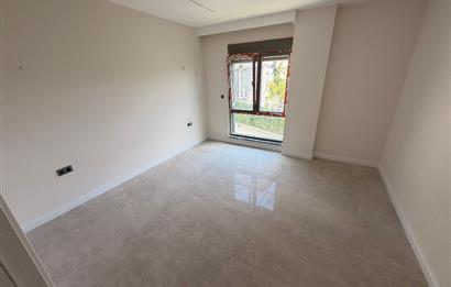 ZEKERİYAKÖY MERKEZE YAKIN YENİ BUTİK SİTEDE SATILIK İKİZ VİLLA