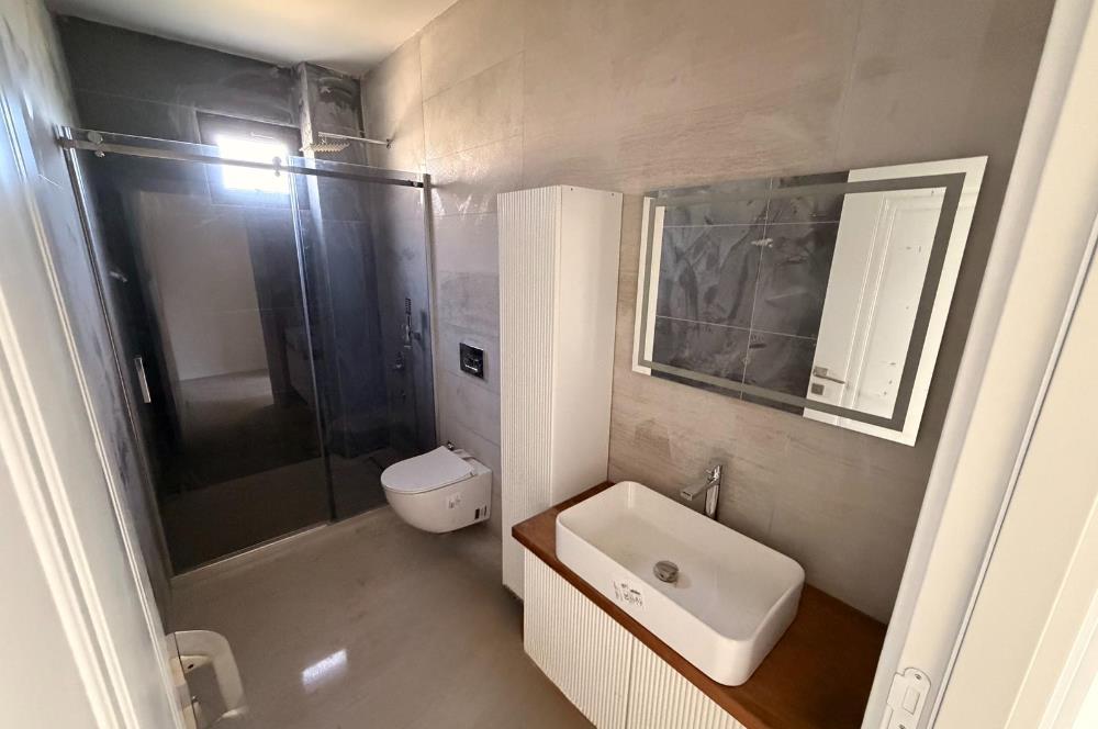 ZEKERİYAKÖY MERKEZE YAKIN YENİ BUTİK SİTEDE SATILIK İKİZ VİLLA