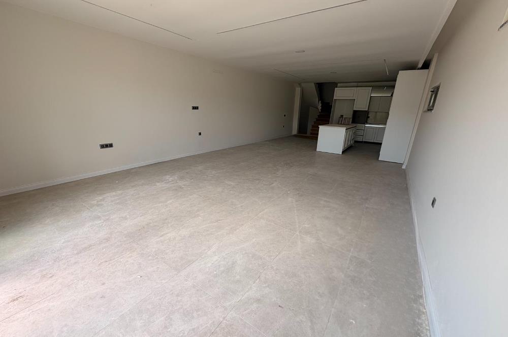 ZEKERİYAKÖY MERKEZE YAKIN YENİ BUTİK SİTEDE SATILIK İKİZ VİLLA