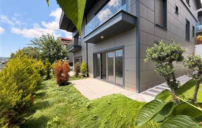 ZEKERİYAKÖY MERKEZE YAKIN YENİ BUTİK SİTEDE SATILIK İKİZ VİLLA