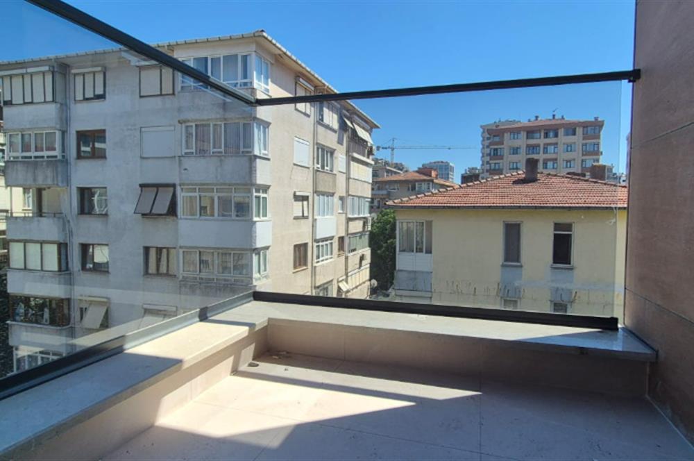 MERDİVENKÖYDE MERKEZİ LOKASYONDA 95 M2 2+1 BALKONLU SIFIR DAİRE