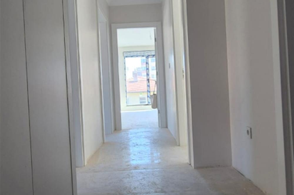 MERDİVENKÖYDE MERKEZİ LOKASYONDA 95 M2 2+1 BALKONLU SIFIR DAİRE
