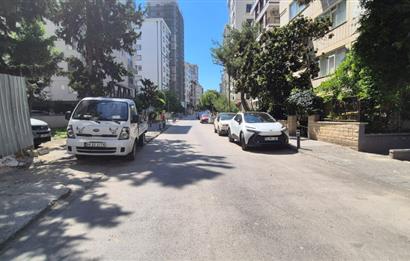 MERDİVENKÖYDE MERKEZİ LOKASYONDA 95 M2 2+1 BALKONLU SIFIR DAİRE