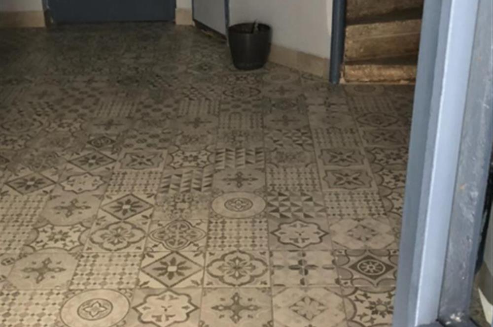 KUZGUNCUK'TA SAHİLE YAKIN 1+1 FULL EŞYALI SATILIK DAİRE