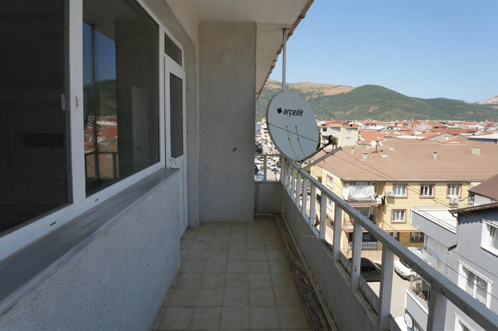 C21 Cius; Dr.Ziya Kaya Mh. Kapalı Pazar Yanı Damlakent Sitesi