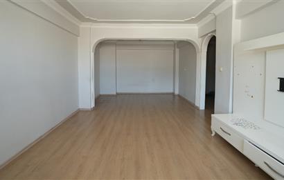 C21 Cius; Dr.Ziya Kaya Mh. Kapalı Pazar Yanı Damlakent Sitesi