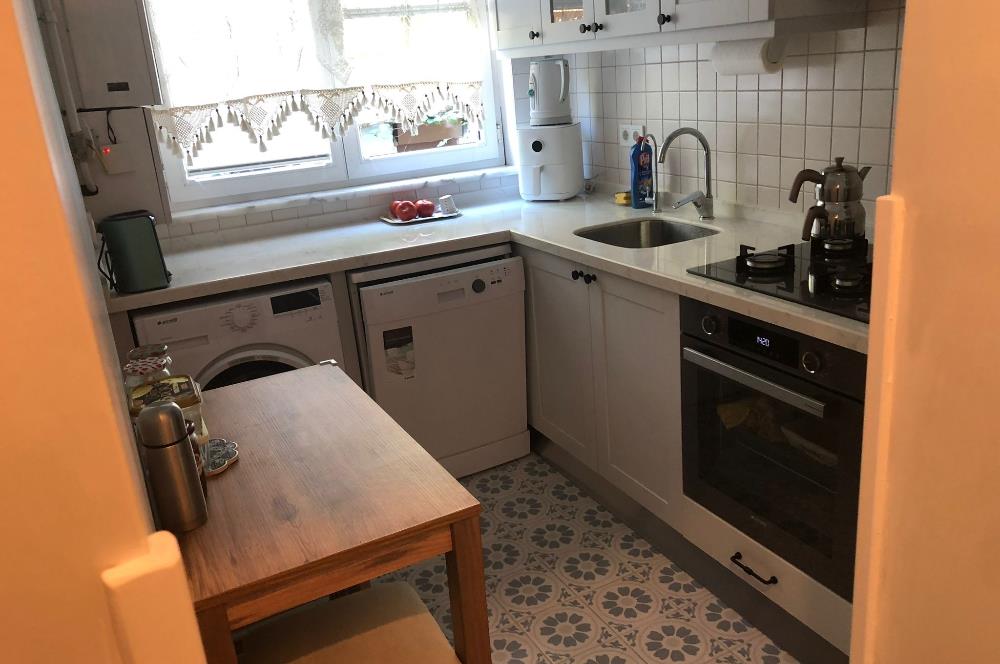 KUZGUNCUK'TA SAHİLE YAKIN 1+1 FULL EŞYALI SATILIK DAİRE