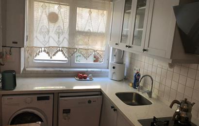 KUZGUNCUK'TA SAHİLE YAKIN 1+1 FULL EŞYALI SATILIK DAİRE