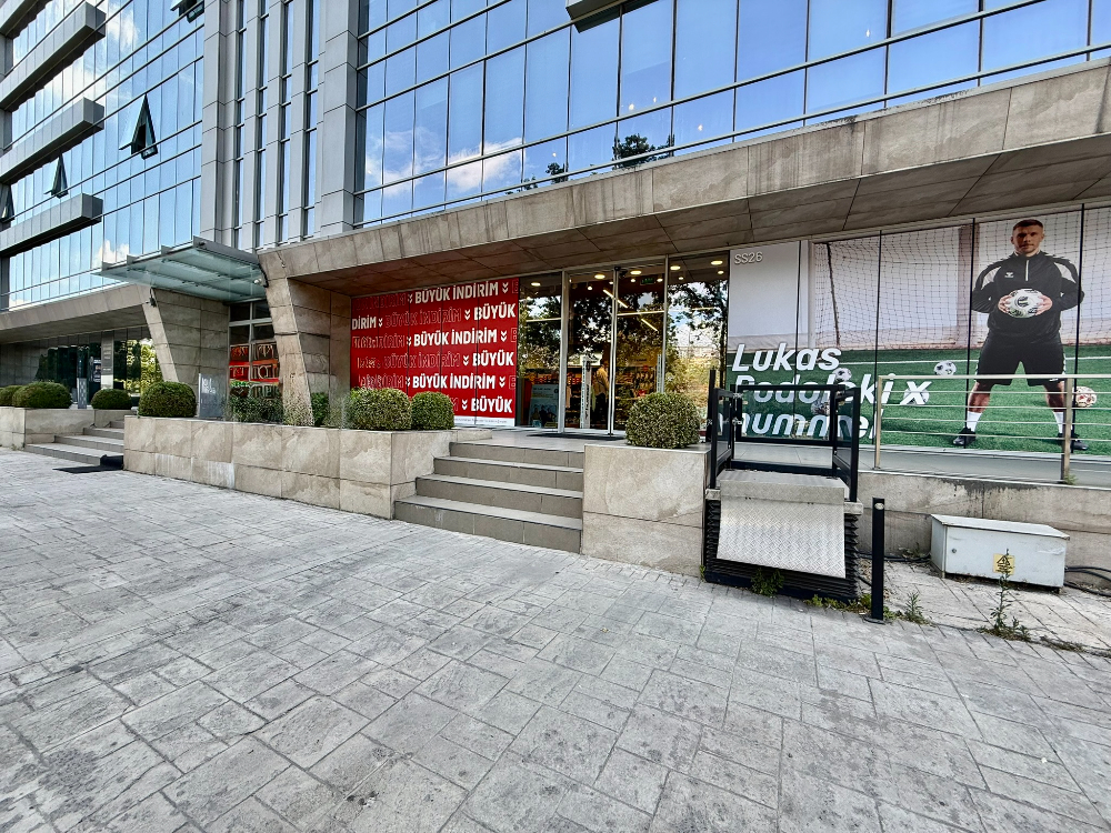 Kağıthane Kiralık Dükkan + Ofis 1.092 m² Polat Ofis