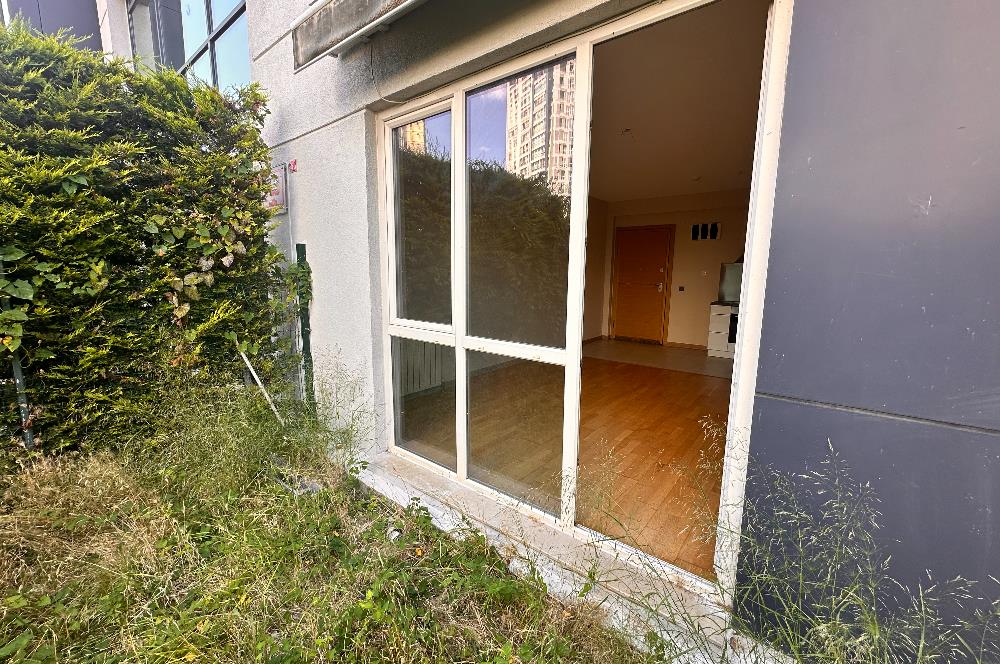 Ataşehir İnlife Sitesi Bahçe Kullanımlı Kiralık 1+1