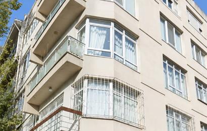 TEŞVİKİYE BÜYÜK ÇİFTLİK SOKAK'TA SATILIK 2 KATLI DÜKKAN