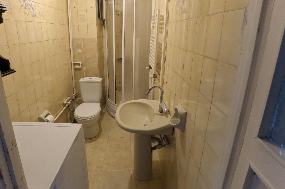 Beyoğlu Kasımpaşa'da Yatırımlık , Teraslı 2+2 (Çift 1+1) Dubleks Daire (TEK YETKİLİ CENTURY 21 FOREVER ÖMER FARUK ORDULU)