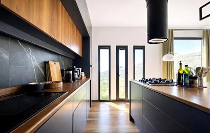 Bodrum Akyarlar'da Denize 300m Havuzlu Villa