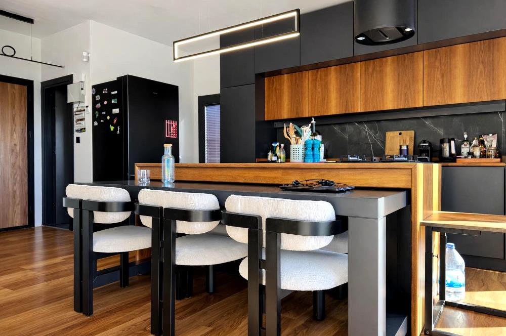 Bodrum Akyarlar'da Denize 300m Havuzlu Villa