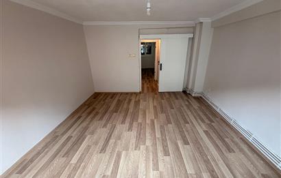 SARIYER MERKEZ'DE KOMPLE YENİLENMİŞ 3 KATLI KİRALIK KONUT