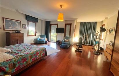 Boğaz Manzaralı Müstakil Havuzlu 6+2 Satılık Villa