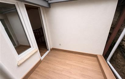 SARIYER MERKEZ'DE KOMPLE YENİLENMİŞ 3 KATLI KİRALIK KONUT