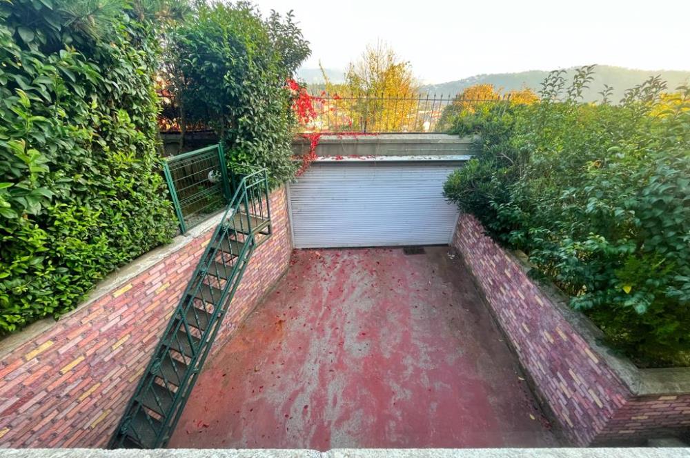 Boğaz Manzaralı Müstakil Havuzlu 6+2 Satılık Villa