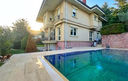 Boğaz Manzaralı Müstakil Havuzlu 6+2 Satılık Villa