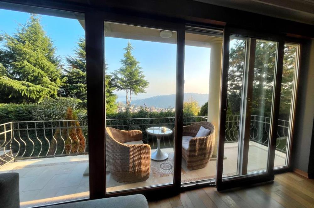 Boğaz Manzaralı Müstakil Havuzlu 6+2 Satılık Villa