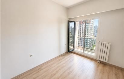 Self İstanbul'da Önü Açık, Güney Cephe Kiralık 2+1 Daire