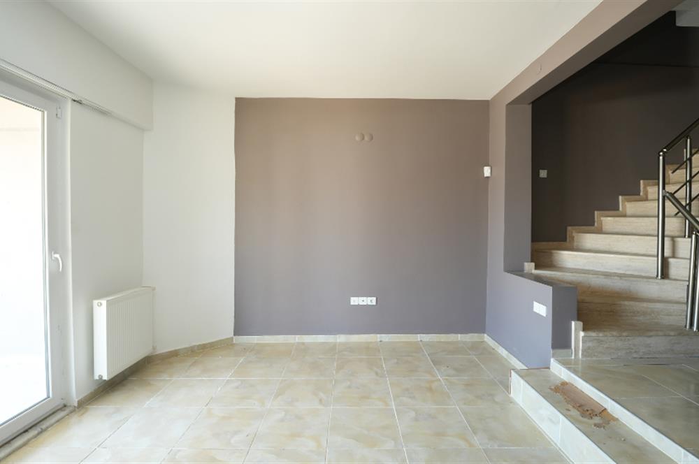 C21 Cius; Harmankaya Villaları'nda Deniz Manzaralı Bahçeli 3+2 Villa