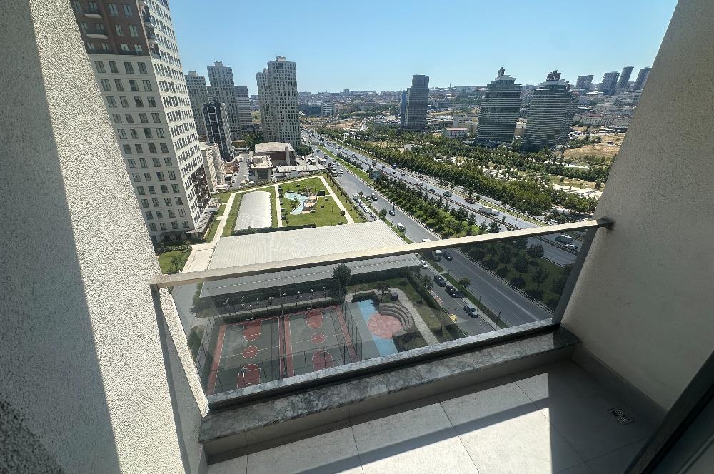 Self İstanbul'da Önü Açık, Güney Cephe Kiralık 2+1 Daire
