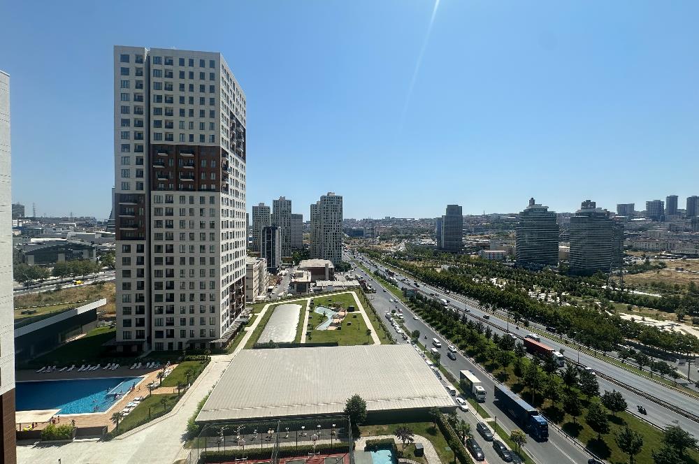 Self İstanbul'da Önü Açık, Güney Cephe Kiralık 2+1 Daire