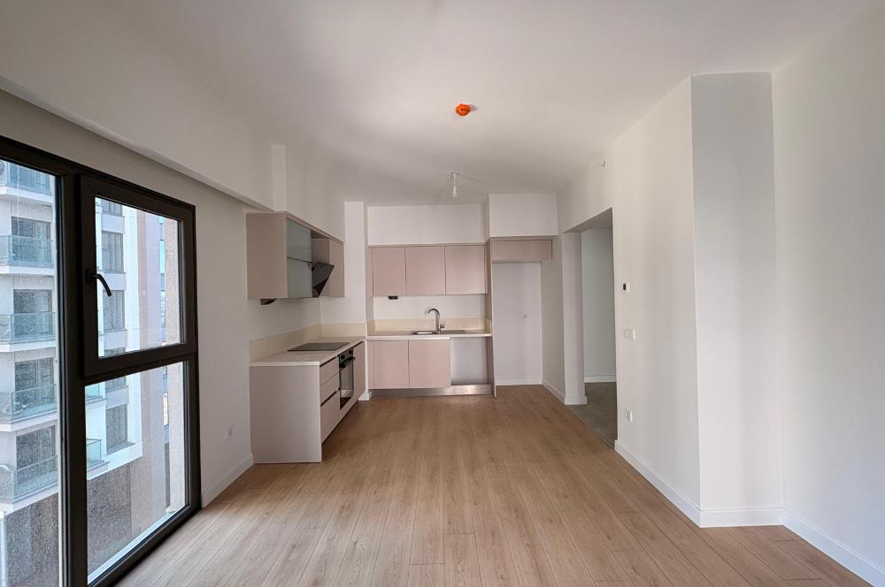 C21 ROOF FİKİRTEPE 5.ETAP BÜYÜK TİP ÇİFT CEPHE 1+1 KİRALIK DAİRE